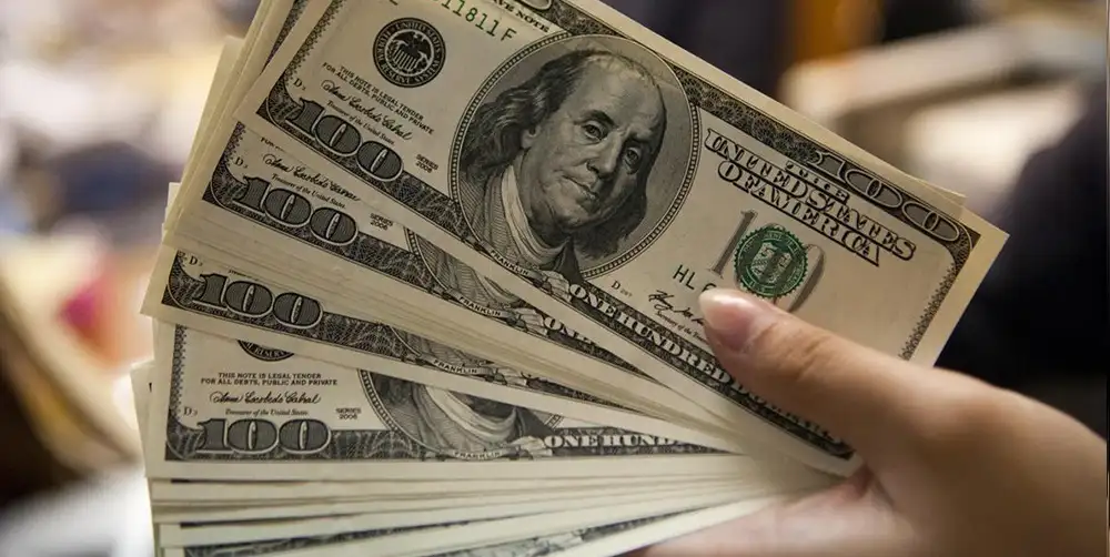dólar americano